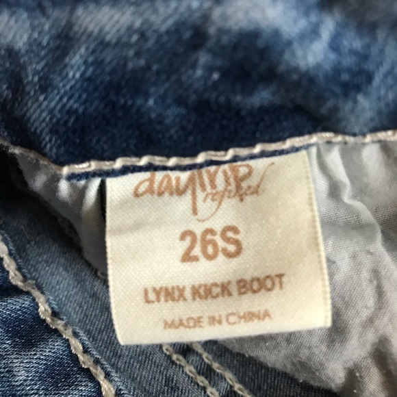 NWOT Daytrip denim jeans - Picture 3 of 7